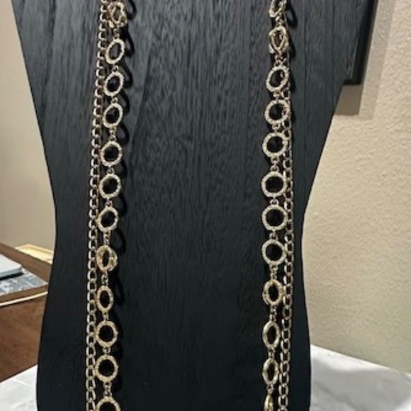 Vintage Gold-Tone Textured Link Statement Necklace - Picture 2 of 5